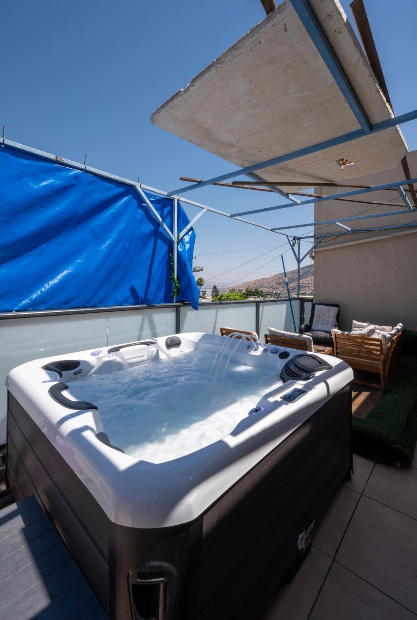 Levication 2 Bedrooms Pool&Jacuzzi Tiberias Kültér fotó